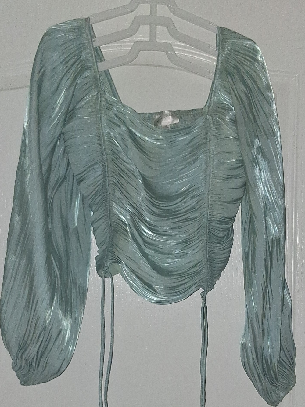 Nwot Stunning Ruched Long-Sleeve Top - Mint Green